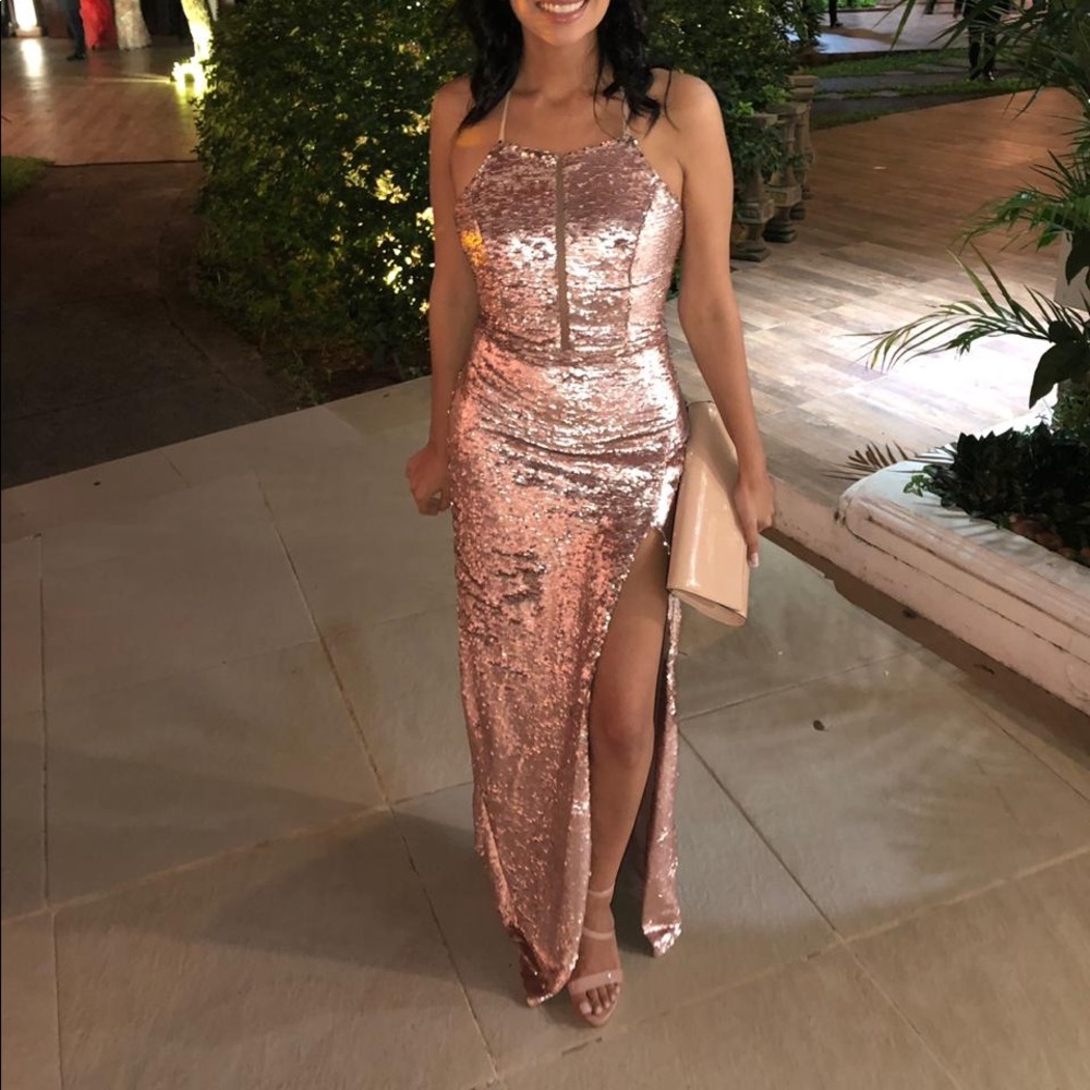 Amazing rose gold dress